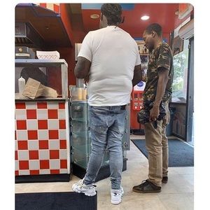 Meet your Posher, Hunter